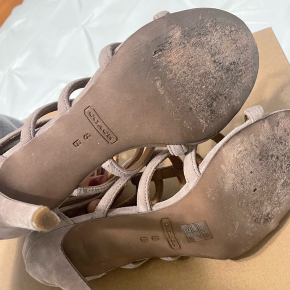 COACH LAVANIA HEELS - Picture 8 of 13